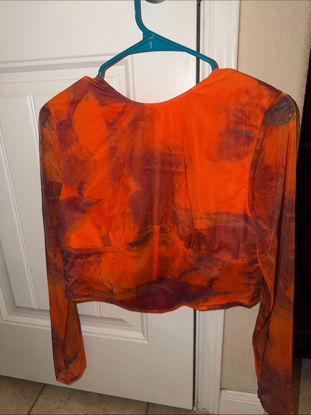 Women’s Orange Tie-Dye Long Sleeve Crop Top